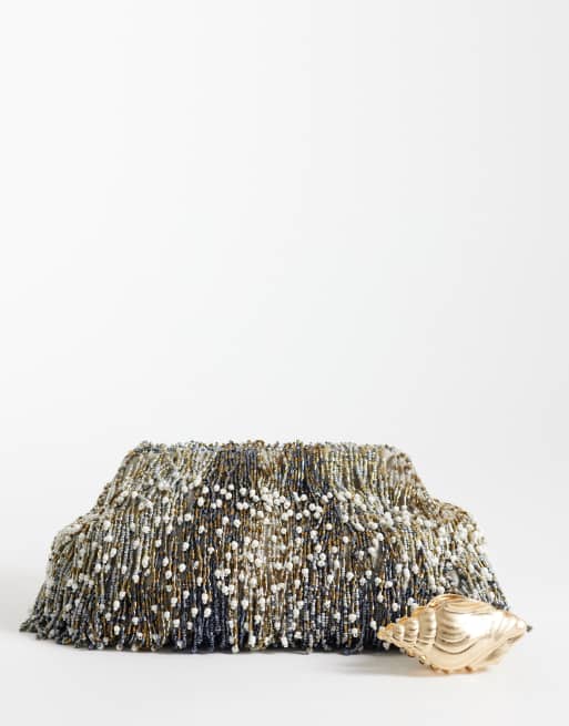 Bolso clutch multicolor estructurado con flecos de abalorios y correa de cadena extraíble premium de ASOS DESIGN, 2 de 4