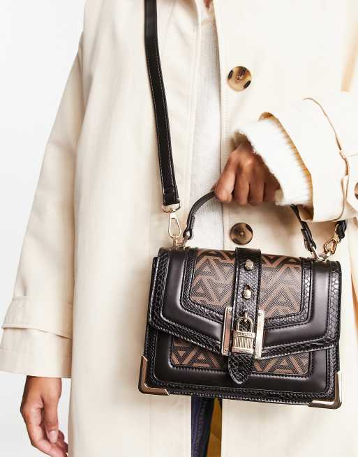 Bolso con diseño de monograma y detalle de candado Iconilock de ALDO