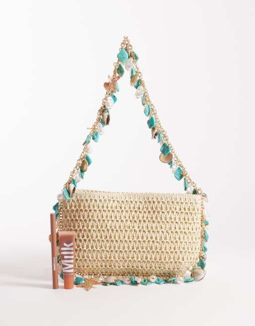 Bolso de hombro beis con adornos de conchas y cuentas de South Beach , 2 de 4