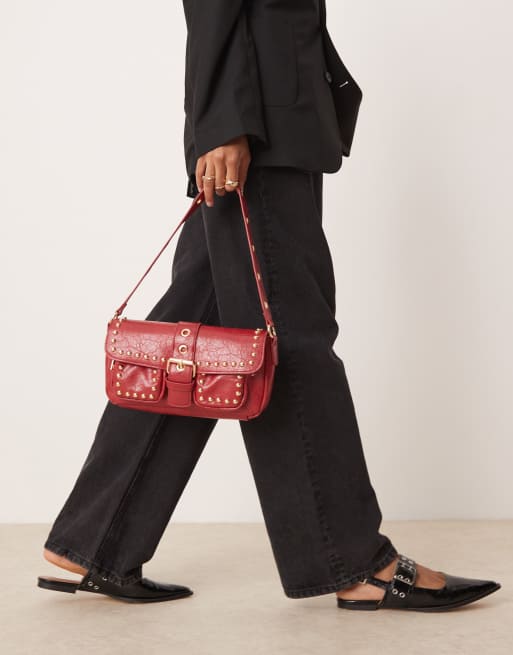 Bolso de hombro burdeos de estilo años 90 con tachuelas y detalle de bolsillo de Glamorous  