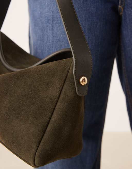 Bolso de hombro caqui oscuro con diseño de solapa de ante de ASOS DESIGN, 2 de 4