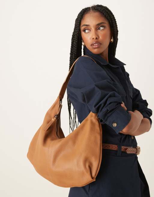 Bolso de hombro color tostado de cuero Gema de Becksondergaard , 5 de 5