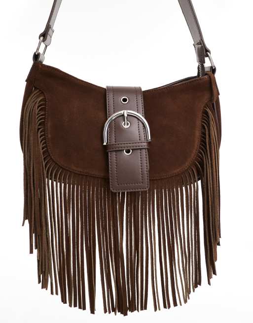 Bolso de hombro marrón chocolate con detalle de hebilla y flecos de ante de ASOS DESIGN, 3 de 4