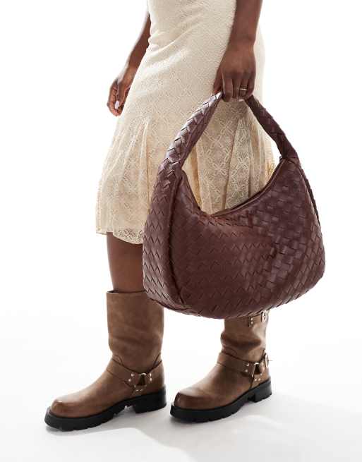 Bolso de hombro marrón oscuro extragrande con diseño entretejido de Glamorous , 4 de 4