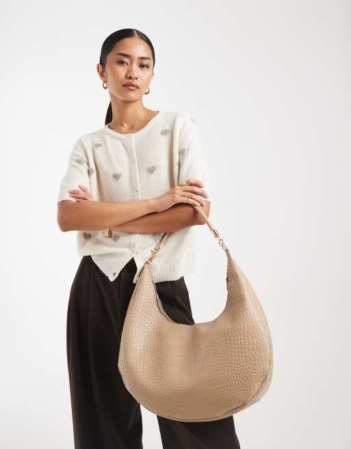 Bolso de hombro marrón topo efecto piel de cocodrilo con parte superior redondeada y correa de bandolera de PASQ, 4 de 4