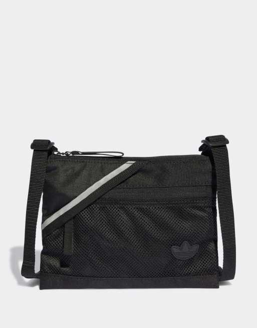 Bolso de hombro negro Adicolor de adidas Originals 