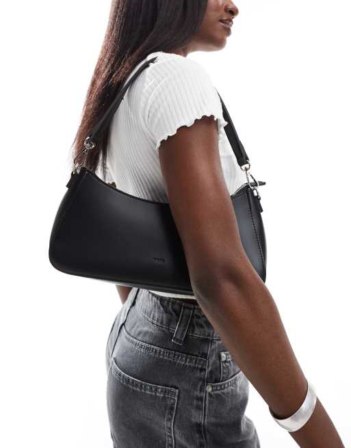 Bolso de hombro negro alargado con correa tipo bandolera extraíble de PASQ , 4 de 4