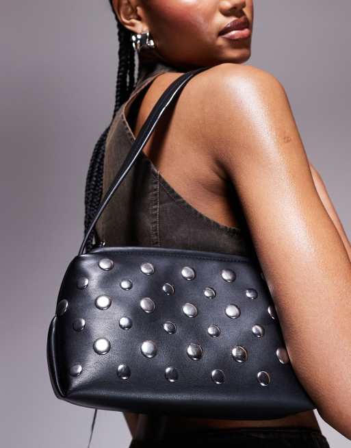 Bolso de hombro negro con detalle de tachuelas variadas de ASOS DESIGN ASOS