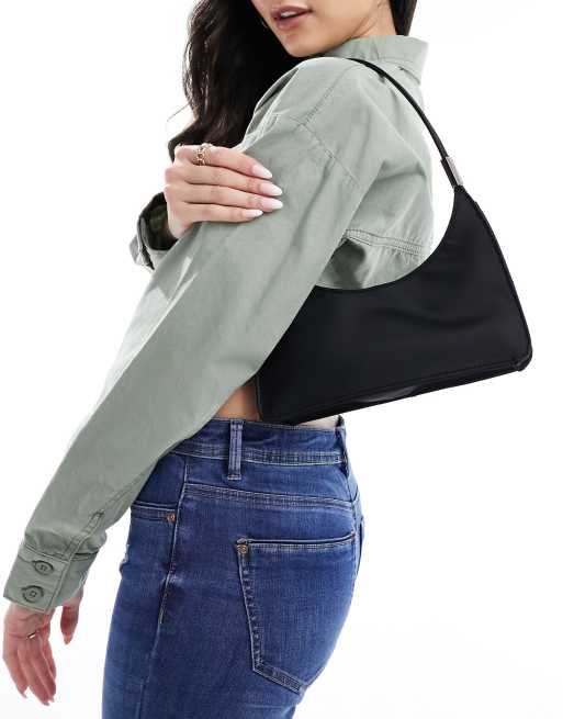 Bolso de hombro pequeño negro clásico de Mango