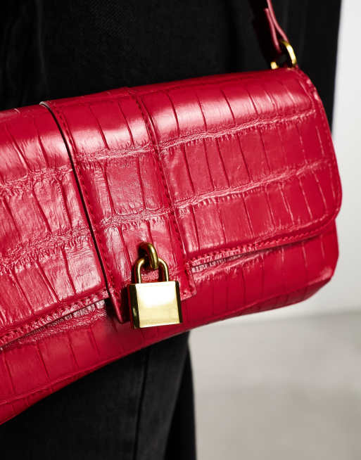 Bolso de hombro rojo con detalle de candado de Mango ASOS