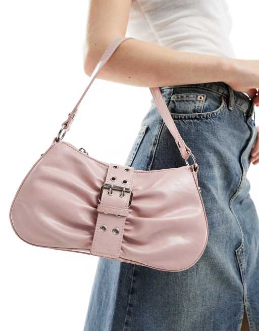 Bolso de hombro rosa con detalle de hebilla fruncida de ASOS DESIGN, 4 de 4