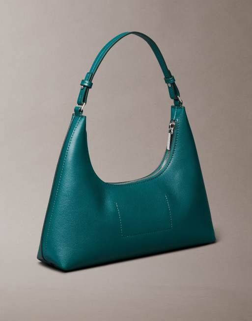 Bolso de hombro verde con logo metalizado de Calvin Klein, 2 de 4