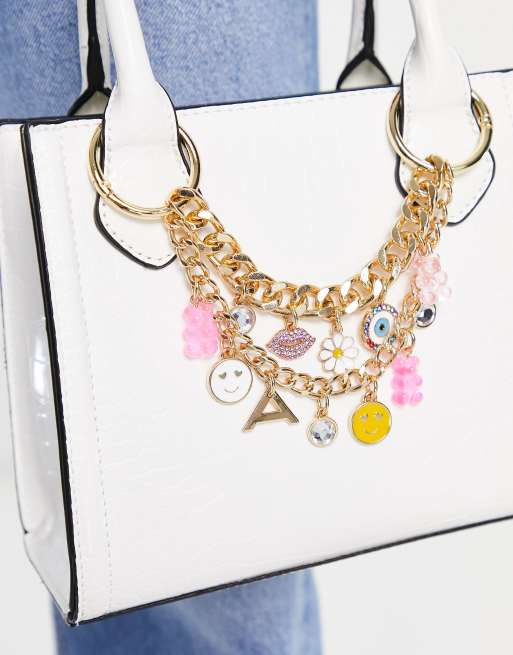 Bolso de mano blanco con correa bandolera y detalle de charms Galpal de ALDO, 3 de 4
