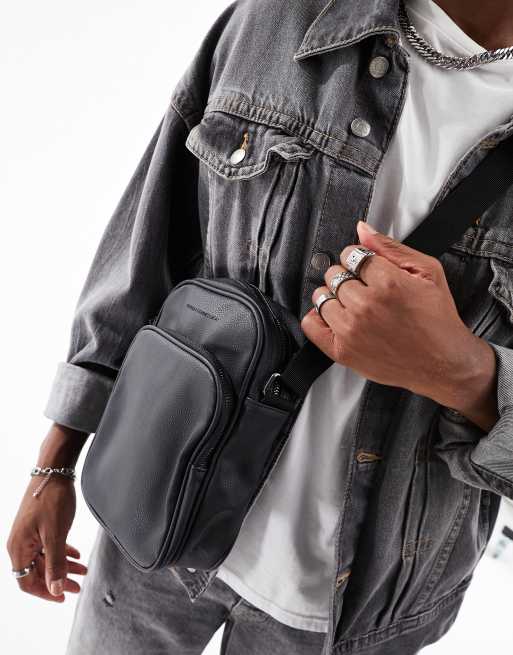 Bolso de mano negro clásico de cuero sintético de French Connection