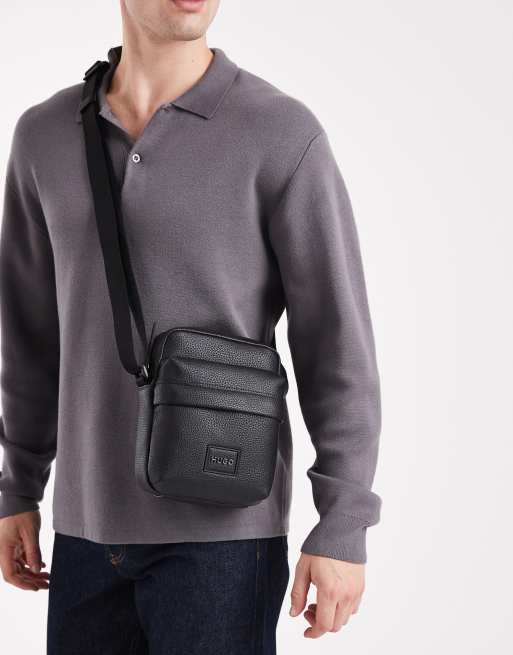 Bolso de mano negro de cuero sintético Ethon de HUGO RED