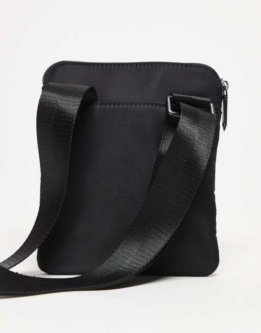 Bolso de mano negro estilo bandolera con panel de monograma Nemesys de Valentino, 3 de 3