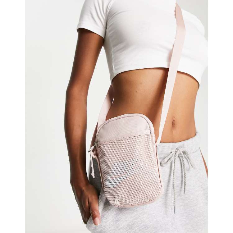 Bolso de mano rosa claro estilo bandolera Heritage de Nike ASOS