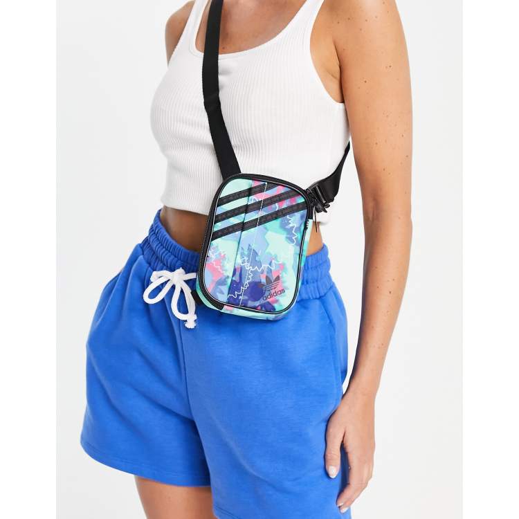 CamaragrancanariaShops modelo 66479703 adidas Originals W criancas raparigas | Bolso de viaje con efecto tie dye y logo festivales de adidas Originals