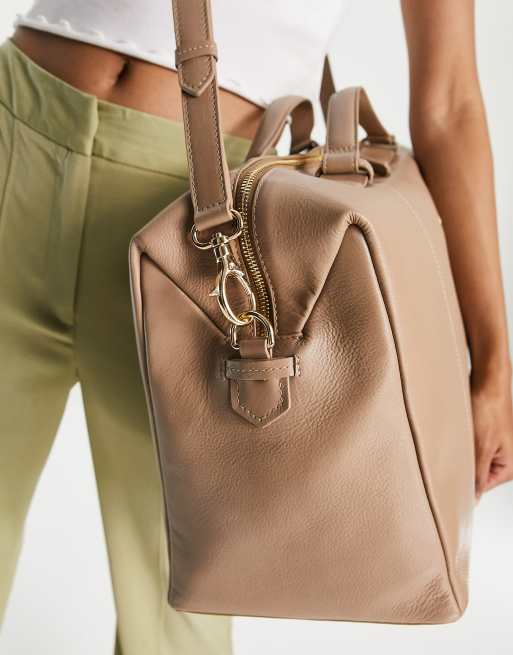 Bolso de viaje marrón claro de cuero de Paul Costelloe, 2 de 4
