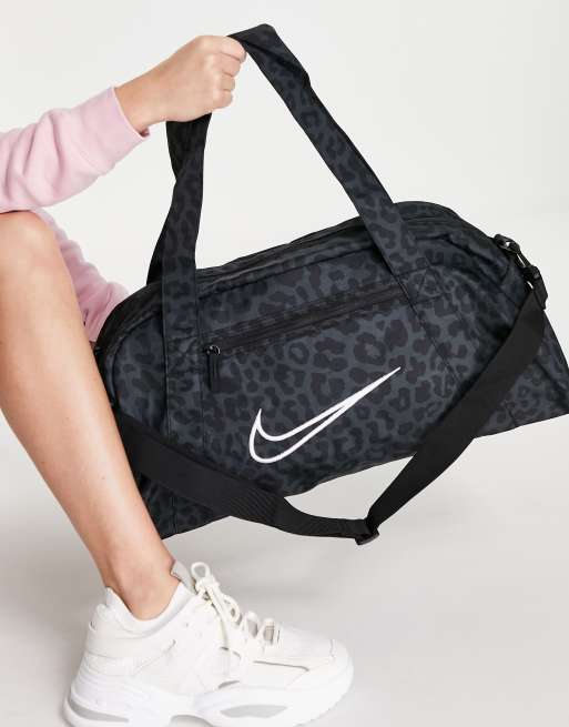 Nike Bolsa Aura Print Club Training  Accesorios Mujer Nike Bolsas de  deporte