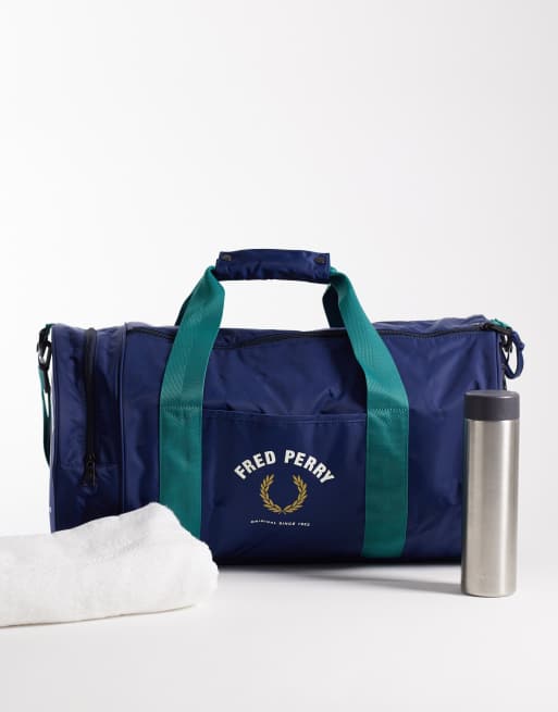 Bolso deportivo grande azul con logo Sports de Fred Perry, 2 de 4