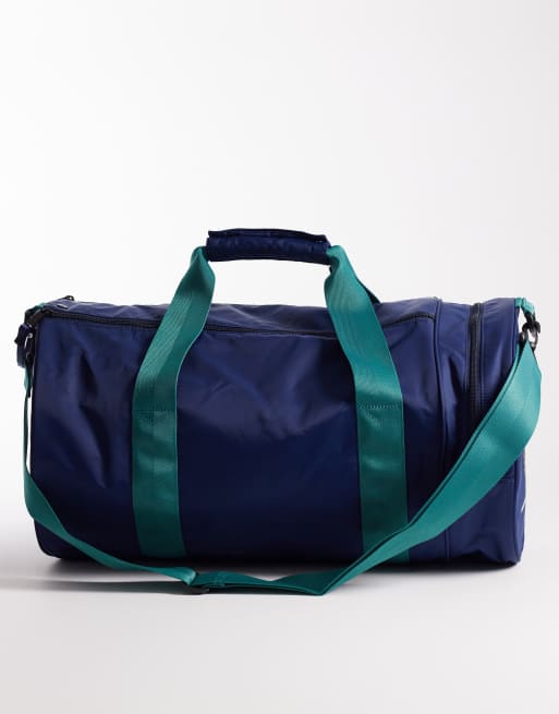 Bolso deportivo grande azul con logo Sports de Fred Perry, 4 de 4