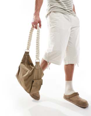 Bolso grande color camel estilo cargo de algodón con correa de cuerda de ASOS DESIGN