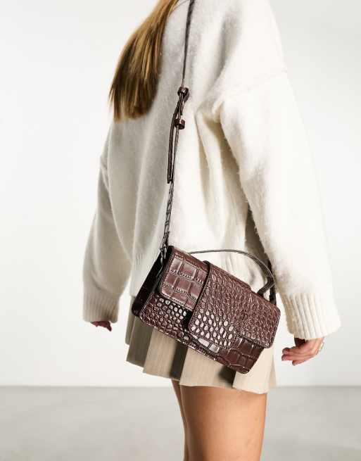 Bolso marrón efecto piel de cocodrilo de poliuretano de Glamorous, 4 de 4