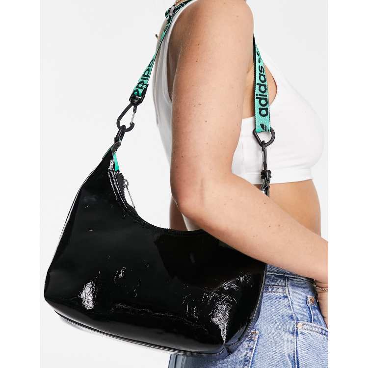 Malgastar Corte de pelo lote Bolso Mini Airliner de adidas Originals | ASOS