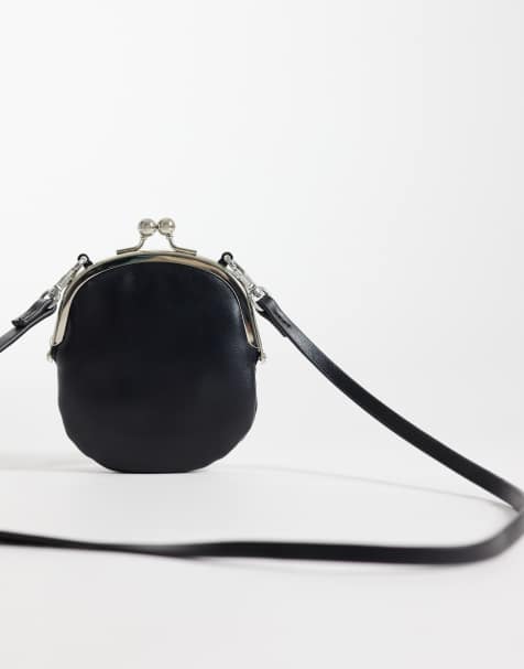 Bolso pequeño negro con marco y charm de ASOS DESIGN - view 1