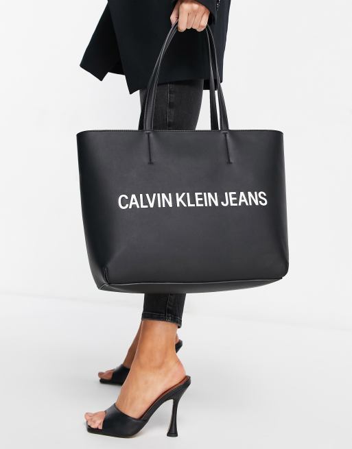 Calvin Klein Sculpted Shopper29 Tag Women's Bag, black : : Fashion