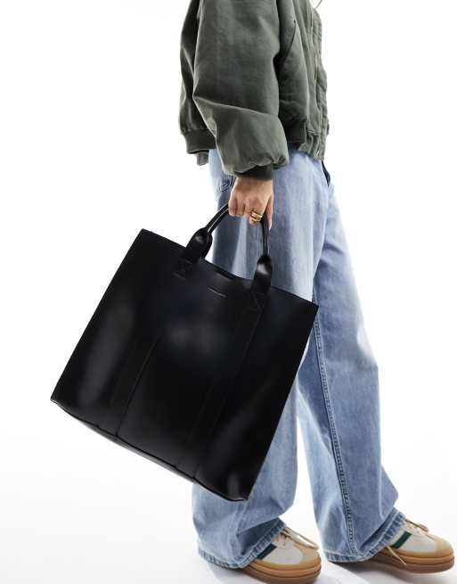 Bolso tote grande negro cuadrado de Claudia Canova, 3 de 4