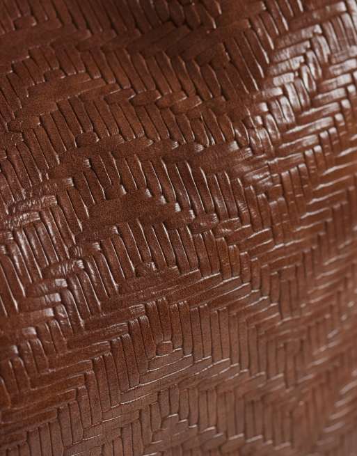 Bolso tote marrón chocolate redondeado con diseño entretejido de ASOS DESIGN, 3 de 4