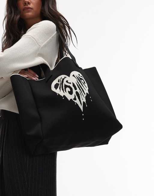 Bolso tote negro con detalle de corazón de tejido mullido Izzy de AllSaints, 3 de 4