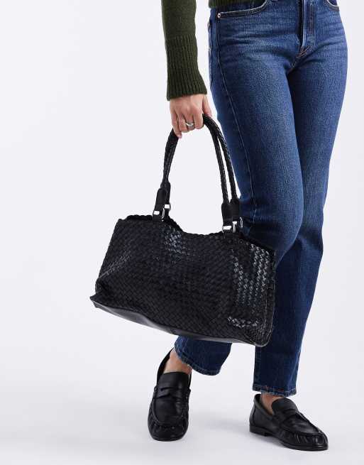 Bolso tote negro con diseño entretejido de cuero de ASOS DESIGN, 2 de 4