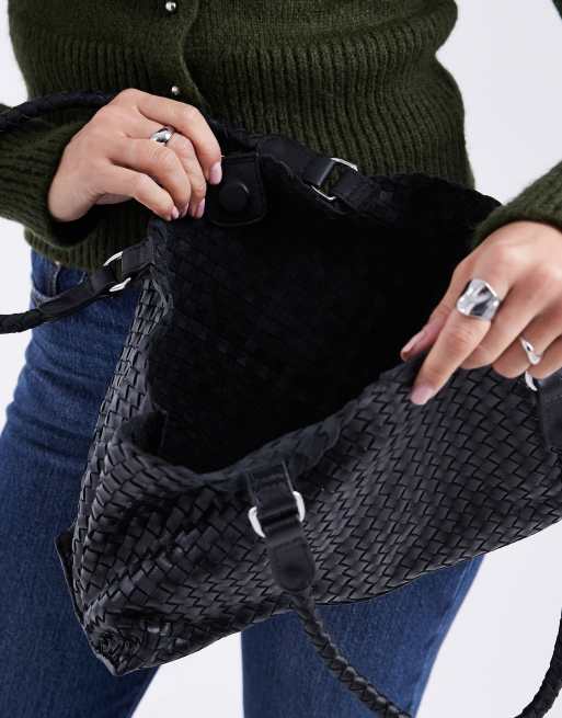 Bolso tote negro con diseño entretejido de cuero de ASOS DESIGN, 4 de 4