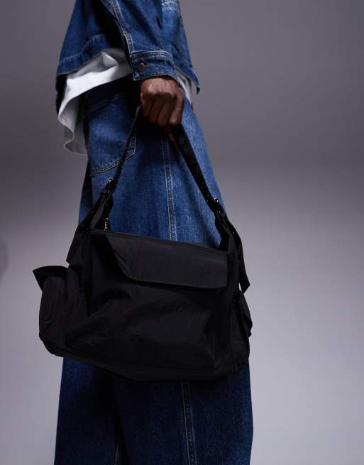 Bolso tote negro de nailon con hebillas en la correa de ASOS DESIGN, 2 de 4