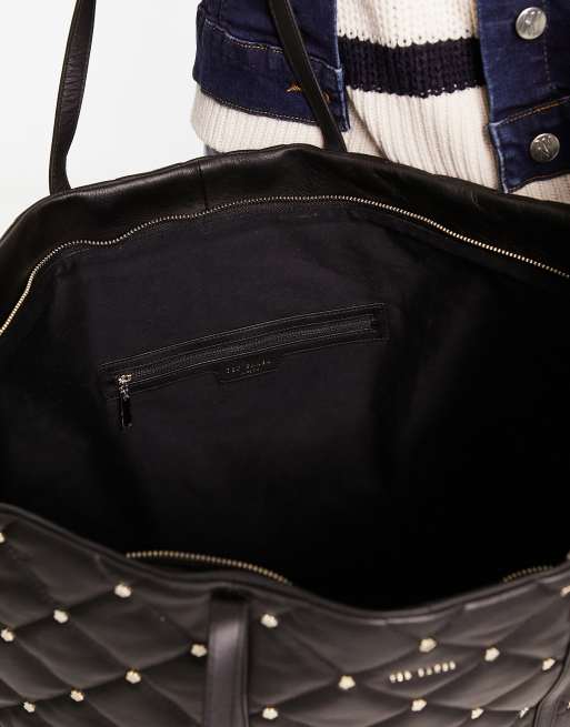 Bolso tote negro guateado con tachuelas de cuero Pascale de Totes, 3 de 4