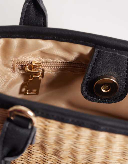 Bolso tote pequeño negro y beis de paja con correa bandolera de PASQ, 4 de 4
