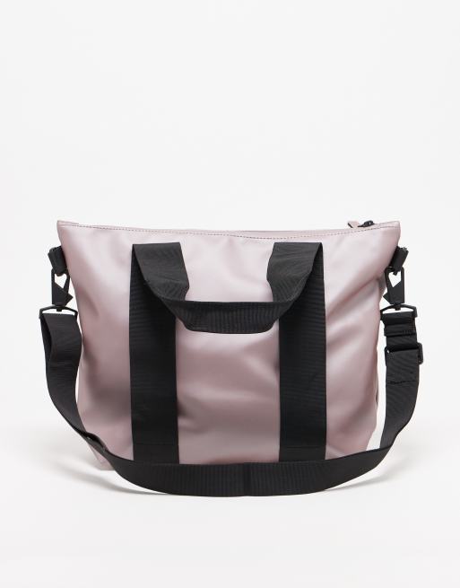 Bolso tote pequeño rosa metalizado impermeable 14180 de Rains, 3 de 3