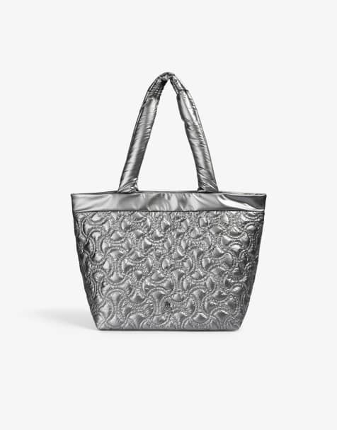 Bolso tote plateado guateado con detalle de calavera de Scalpers - view 1