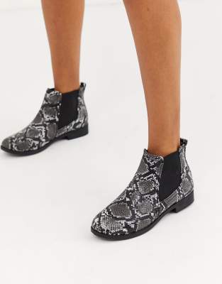 boohoo flat chelsea boot