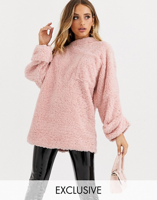 Boohoo exclusive teddy borg oversized top in blush