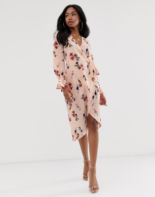 boohoo exclusive wrap midi dress in pink floral