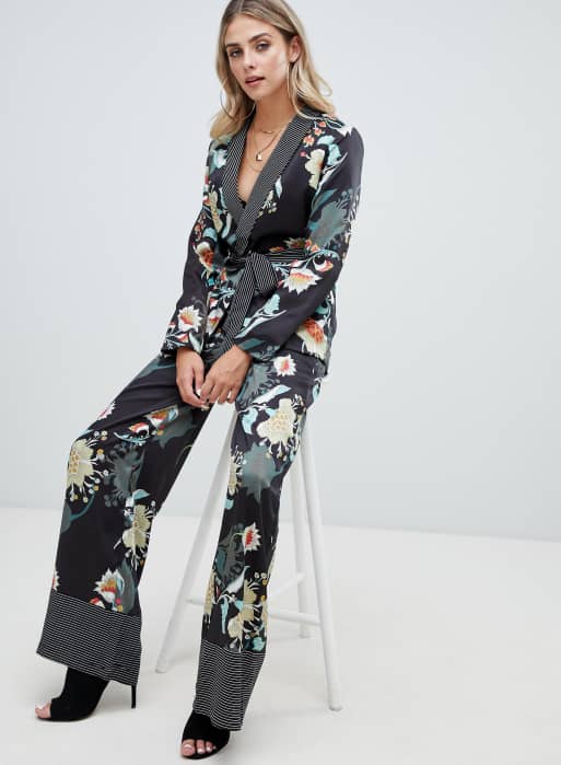 Boohoo – Jacke mit Blumen- und Streifenmuster und kontrastierendem Revers, 4 von 4