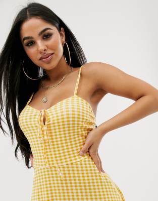 Boohoo Petite Exclusivité Robe patineuse avec bretelles fines et