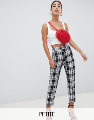 Boohoo Petite – Karierte Hose mit hoher Taille  ASOS