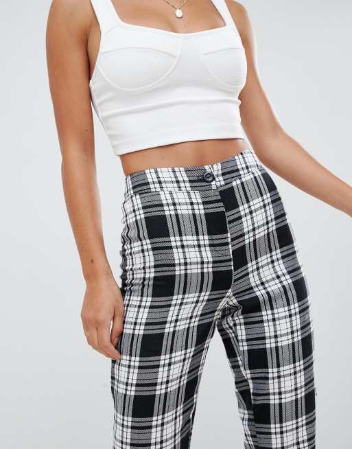 Boohoo – Petite – Spodnie z wysokim stanem w kratę, 3 z 4