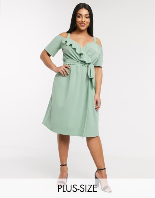 Boohoo Plus exclusive midi dress with cold shoulder and ruffle detail in green