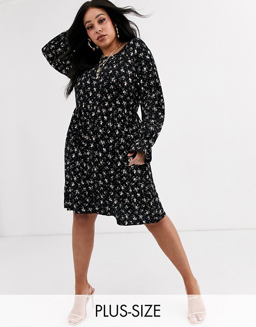 Boohoo Plus smock dress with frill edge sleeve in black floral